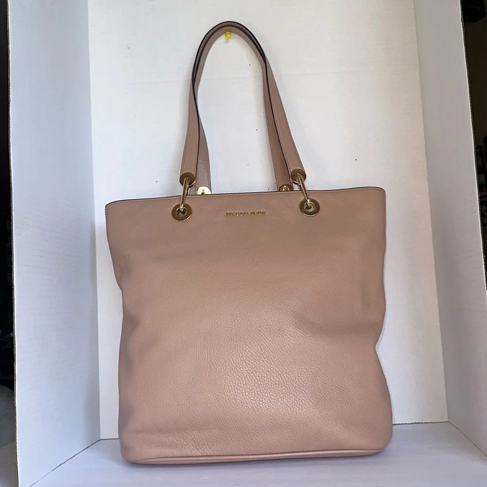 Michael Kors nwt michael
